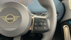 MINI Aceman 135kW E Classic 43kWh 5dr Auto Electric Hatchback